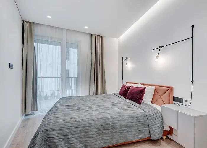 Апартаменти Happy G, Self Check-in, Terrace, Underground Parking *