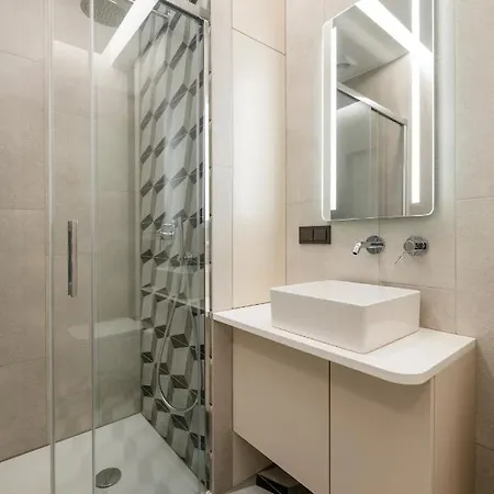 Happy G, Self Check-in, Terrace, Underground Parking Апартаменты Вильнюс